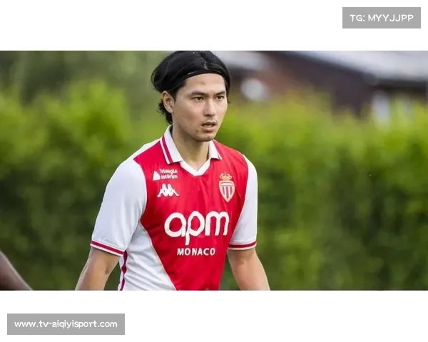摩纳哥官方宣布南野拓实左膝十字韧带断裂，将长期缺阵