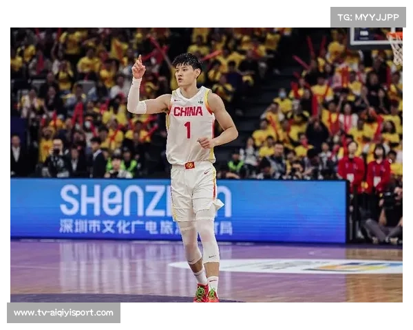 北京男篮遭遇伤病潮,曾凡博腰部被撞归期未定。 北京男篮遭遇伤病潮,曾凡博腰部被撞归期未定。